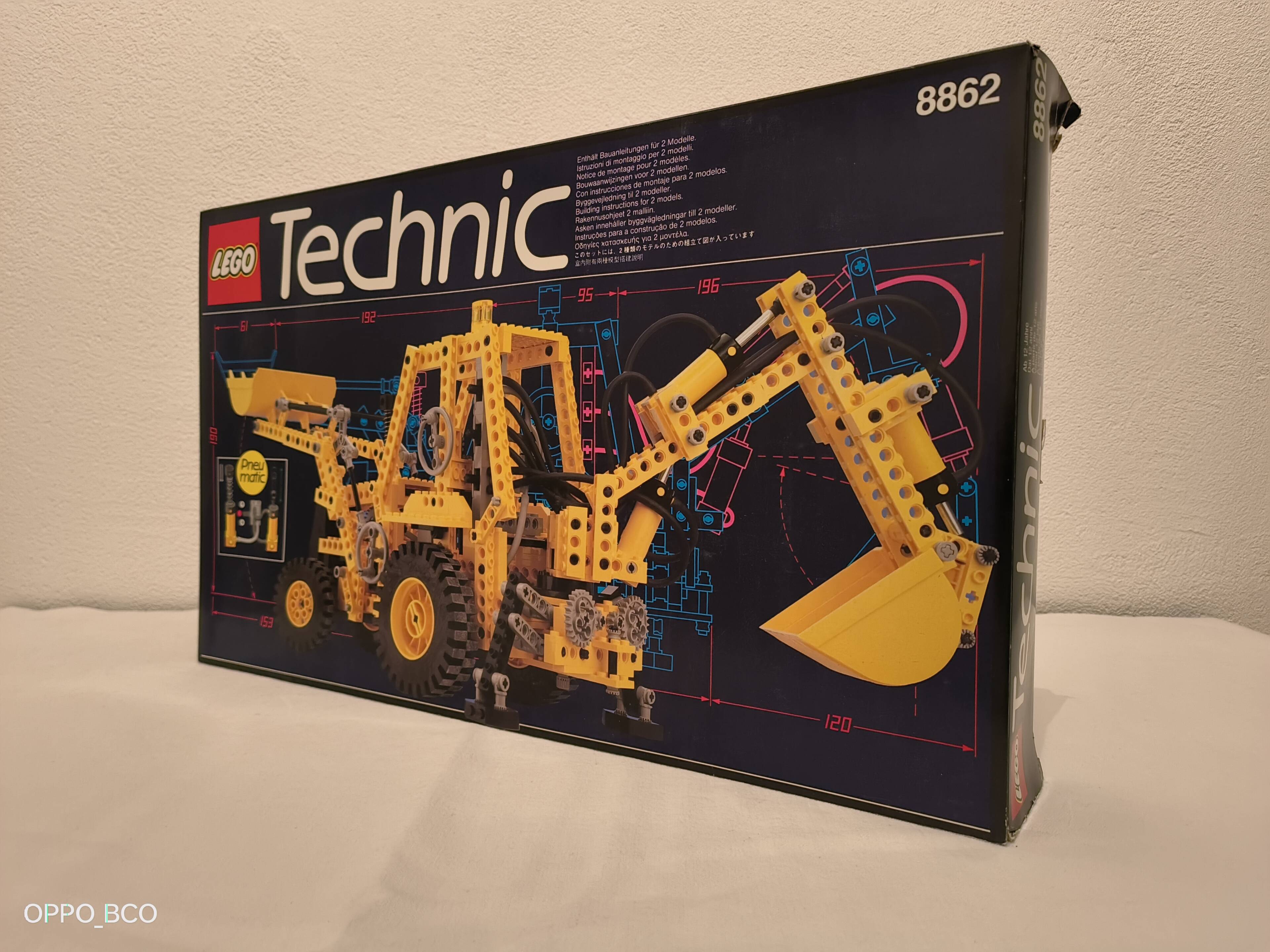 8862_Backhoe Grader